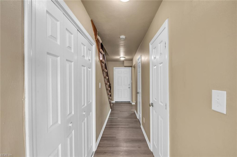 Photo 3 of 12 residential for sale in Portsmouth virginia