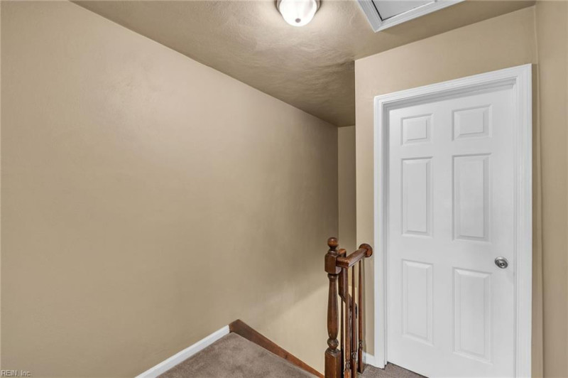 Photo 8 of 12 residential for sale in Portsmouth virginia