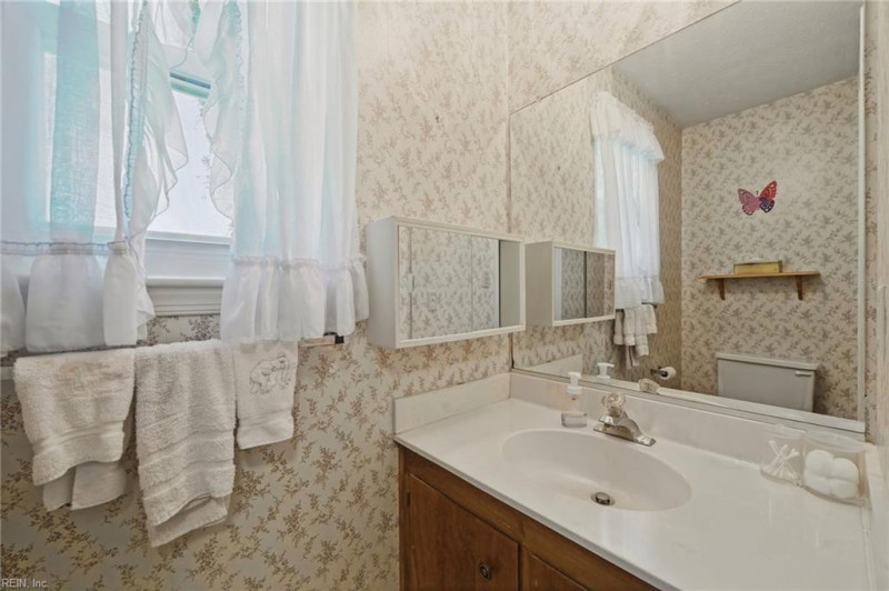 Photo 27 of 46 residential for sale in Hampton virginia Photo 27 of 46 residential for sale in Hampton virginia