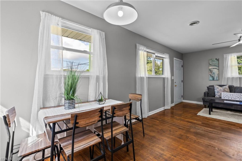 Photo 10 of 29 residential for sale in Hampton virginia