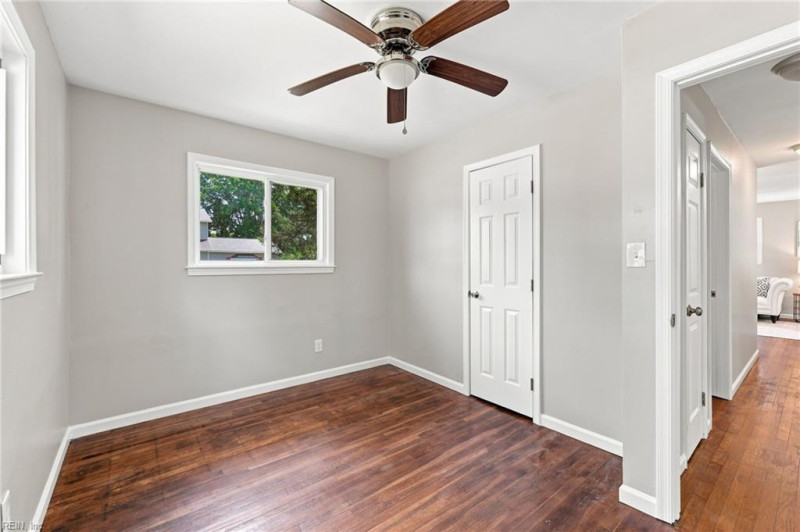 Photo 21 of 31 residential for sale in Hampton virginia