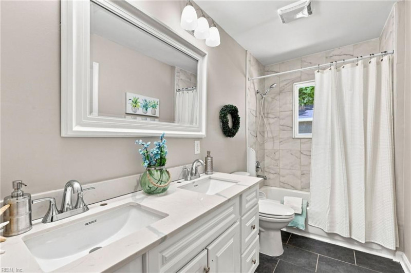 Photo 22 of 31 residential for sale in Hampton virginia