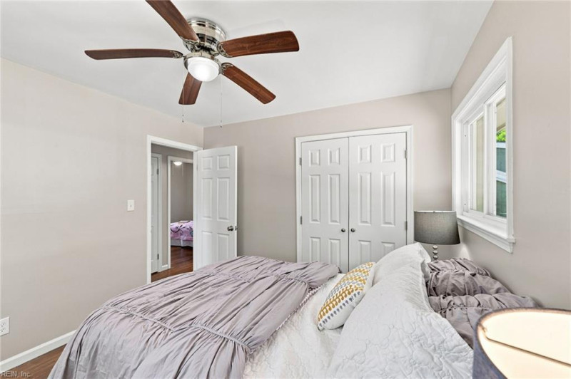 Photo 27 of 31 residential for sale in Hampton virginia