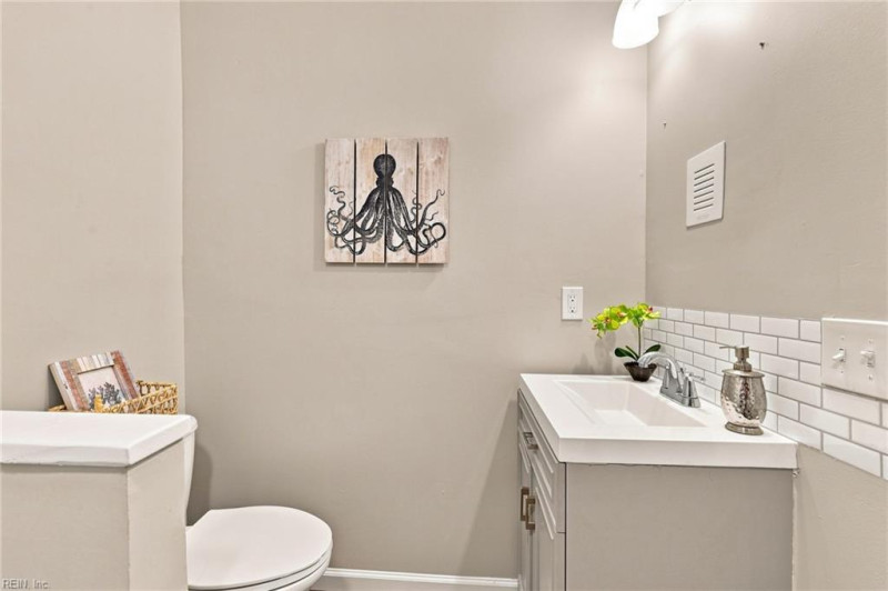 Photo 28 of 31 residential for sale in Hampton virginia