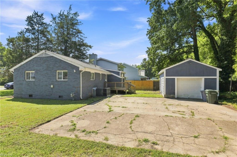 Photo 29 of 31 residential for sale in Hampton virginia
