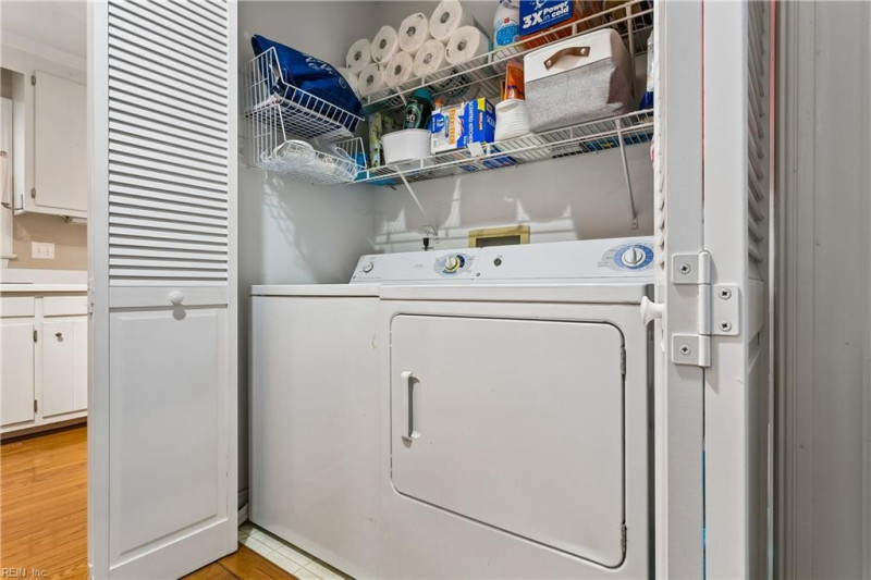 Photo 18 of 41 residential for sale in Hampton virginia