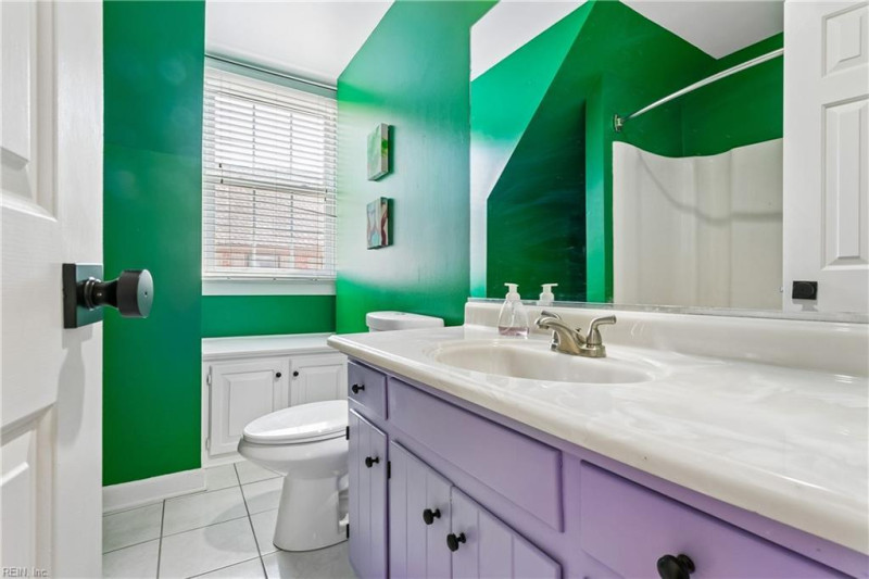 Photo 20 of 41 residential for sale in Hampton virginia