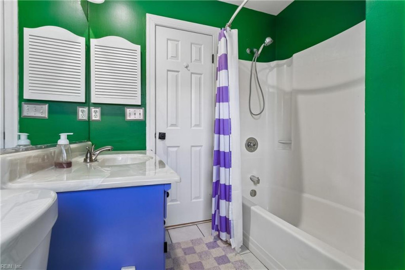 Photo 21 of 41 residential for sale in Hampton virginia