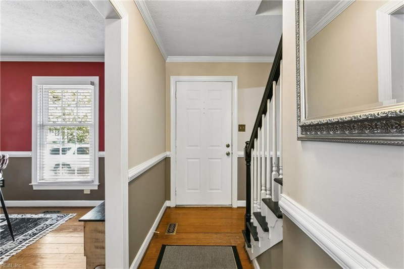 Photo 5 of 41 residential for sale in Hampton virginia