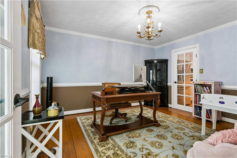 Photo 6 of 41 residential for sale in Hampton virginia