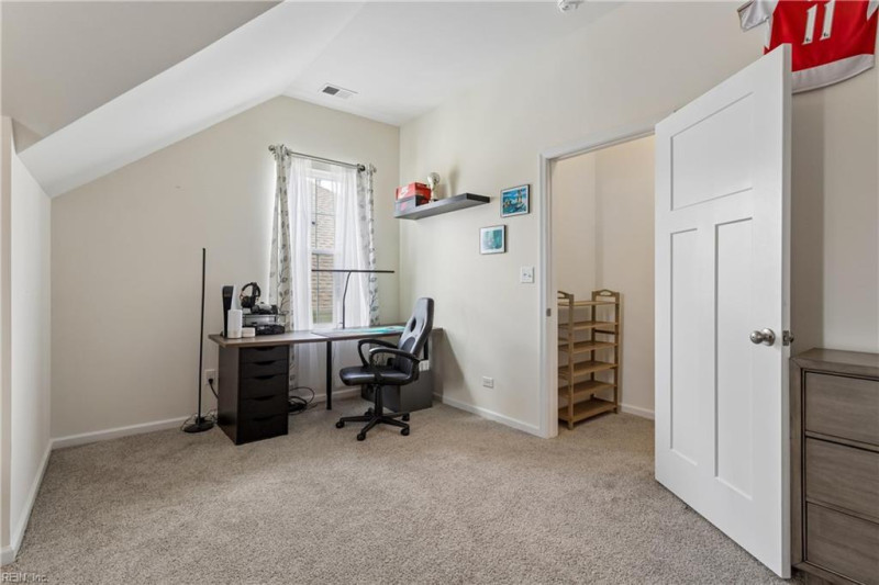 Photo 24 of 43 residential for sale in Chesapeake virginia
