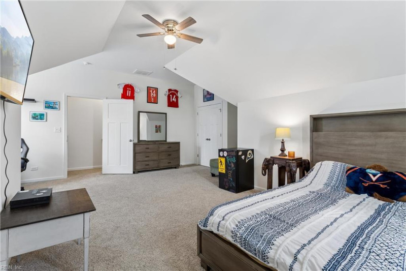 Photo 25 of 43 residential for sale in Chesapeake virginia