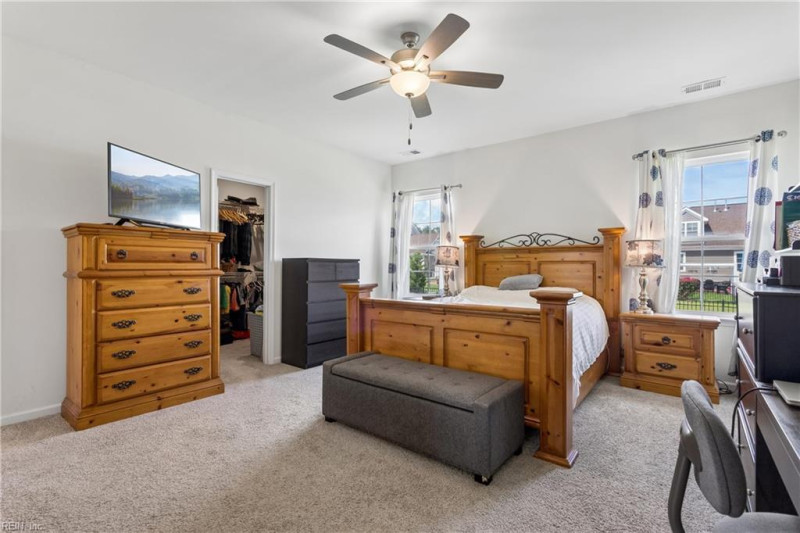 Photo 26 of 43 residential for sale in Chesapeake virginia