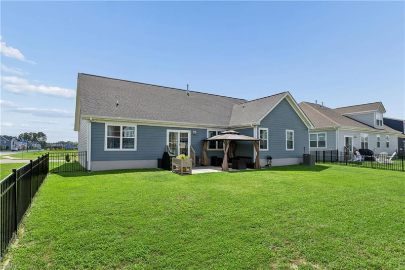 Photo 5 of 43 residential for sale in Chesapeake virginia