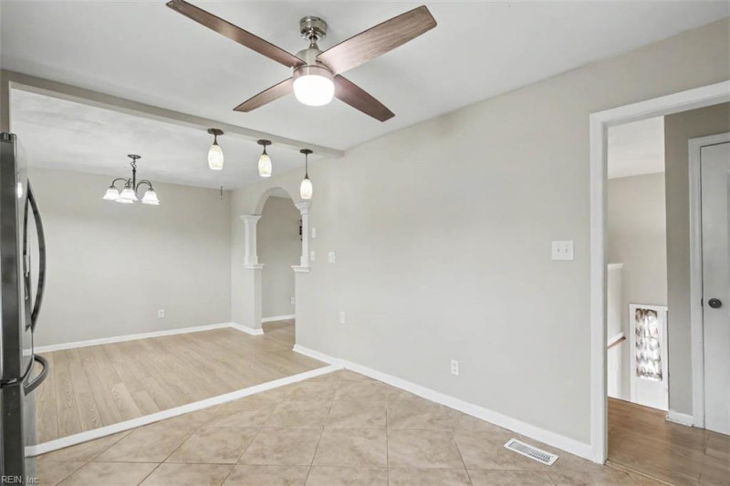 Photo 16 of 37 residential for sale in Virginia Beach virginia