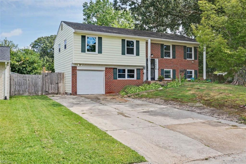 Photo 2 of 37 residential for sale in Virginia Beach virginia