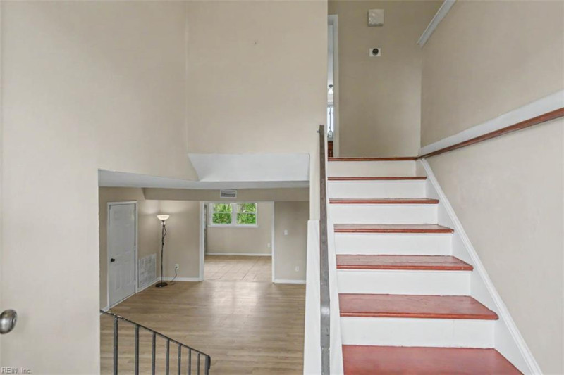 Photo 3 of 37 residential for sale in Virginia Beach virginia