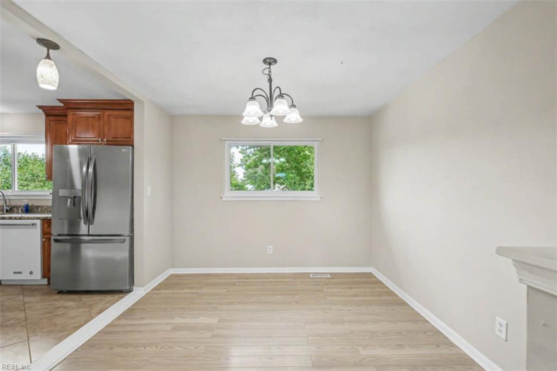 Photo 8 of 37 residential for sale in Virginia Beach virginia