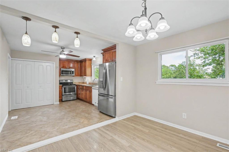 Photo 9 of 37 residential for sale in Virginia Beach virginia
