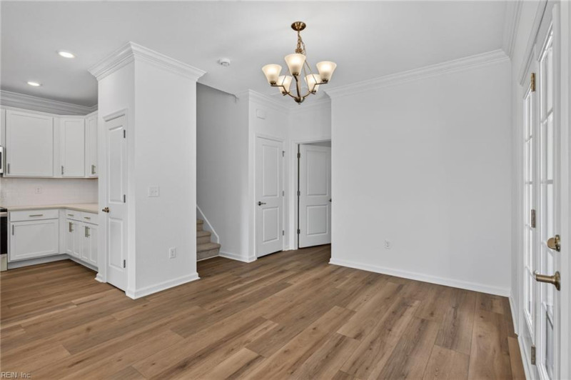 Photo 6 of 18 residential for sale in Chesapeake virginia