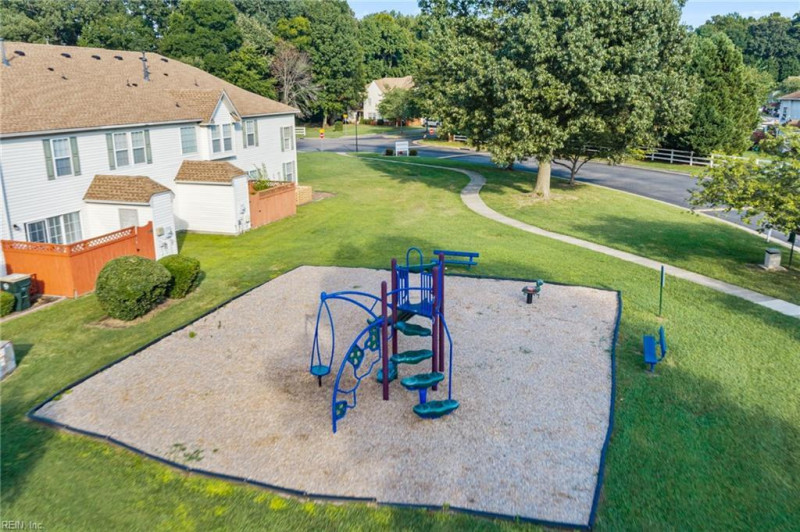 Photo 40 of 43 residential for sale in York County virginia