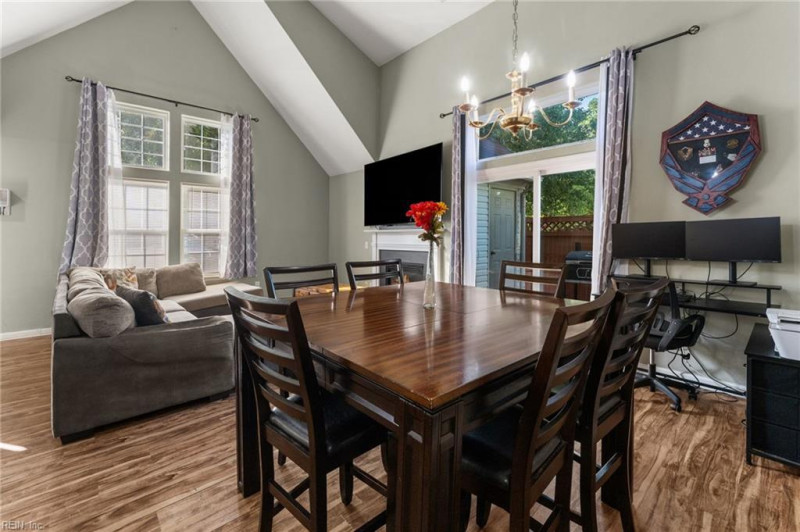Photo 9 of 43 residential for sale in York County virginia