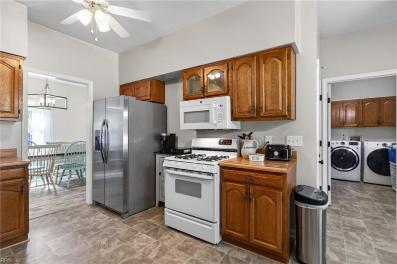 Photo 19 of 36 residential for sale in Chesapeake virginia Photo 19 of 36 residential for sale in Chesapeake virginia