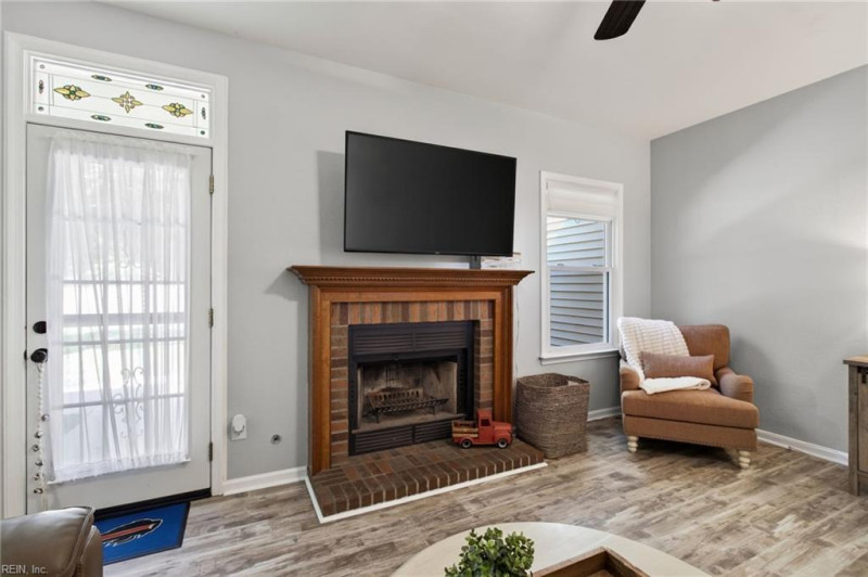 Photo 7 of 36 residential for sale in Chesapeake virginia Photo 7 of 36 residential for sale in Chesapeake virginia