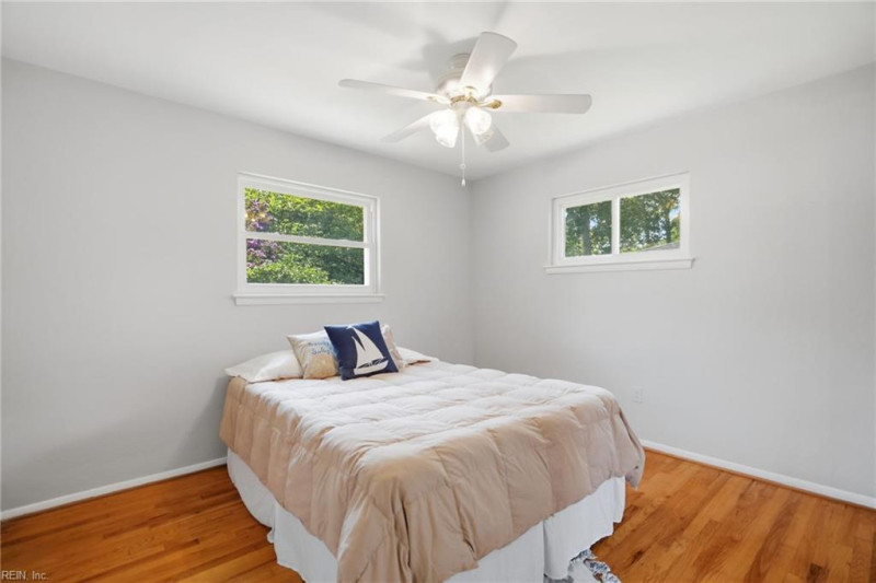 Photo 12 of 30 residential for sale in Virginia Beach virginia