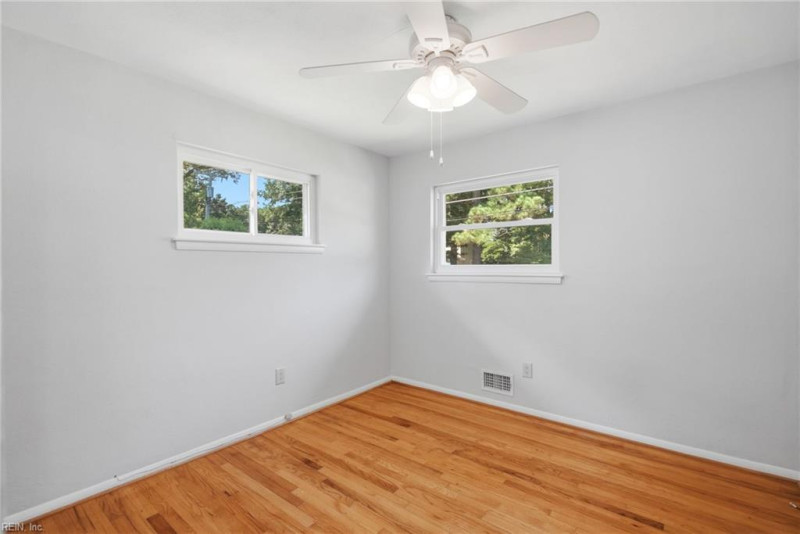 Photo 15 of 30 residential for sale in Virginia Beach virginia