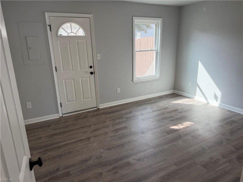 Photo 15 of 27 residential for sale in Virginia Beach virginia
