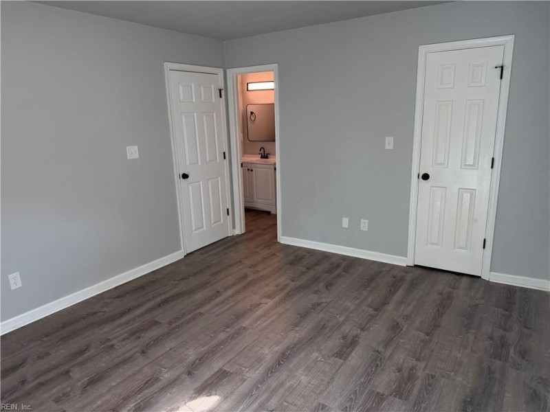 Photo 16 of 27 residential for sale in Virginia Beach virginia