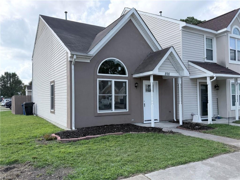 Photo 2 of 27 residential for sale in Virginia Beach virginia