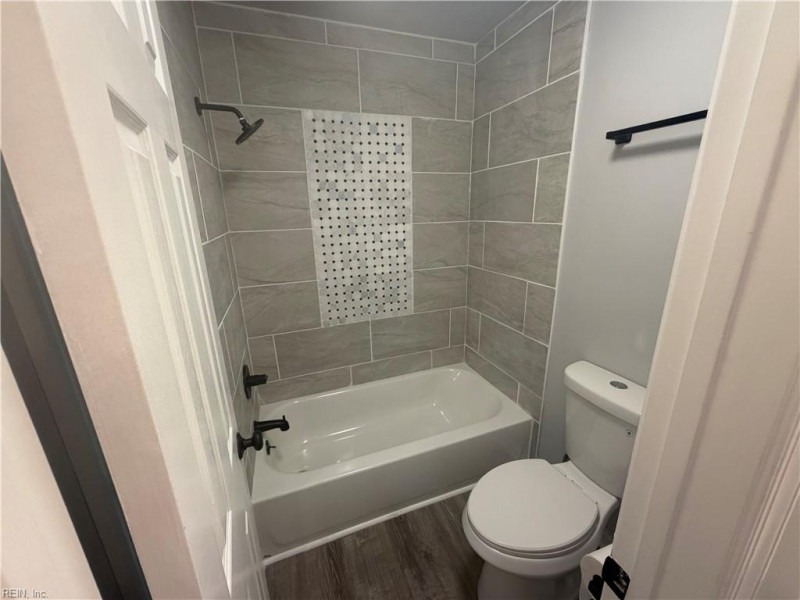 Photo 20 of 27 residential for sale in Virginia Beach virginia