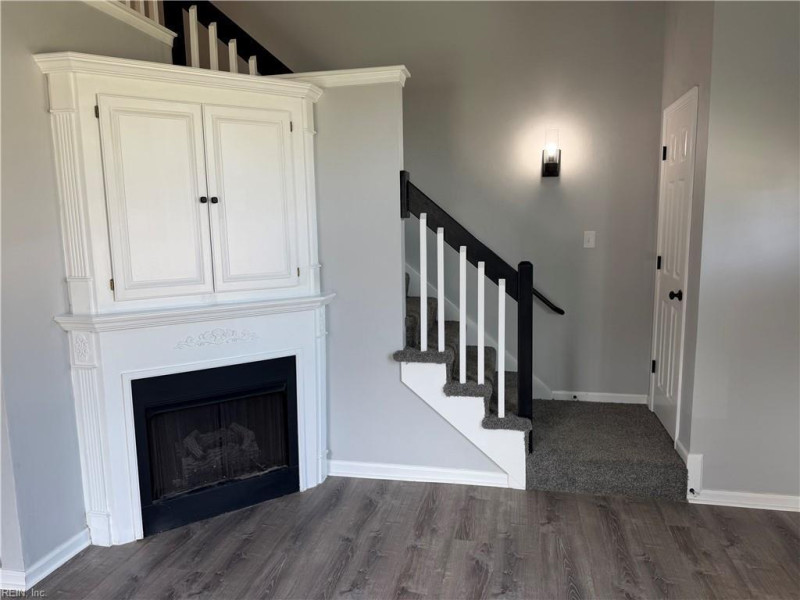 Photo 5 of 27 residential for sale in Virginia Beach virginia