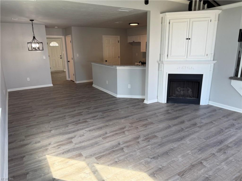 Photo 6 of 27 residential for sale in Virginia Beach virginia