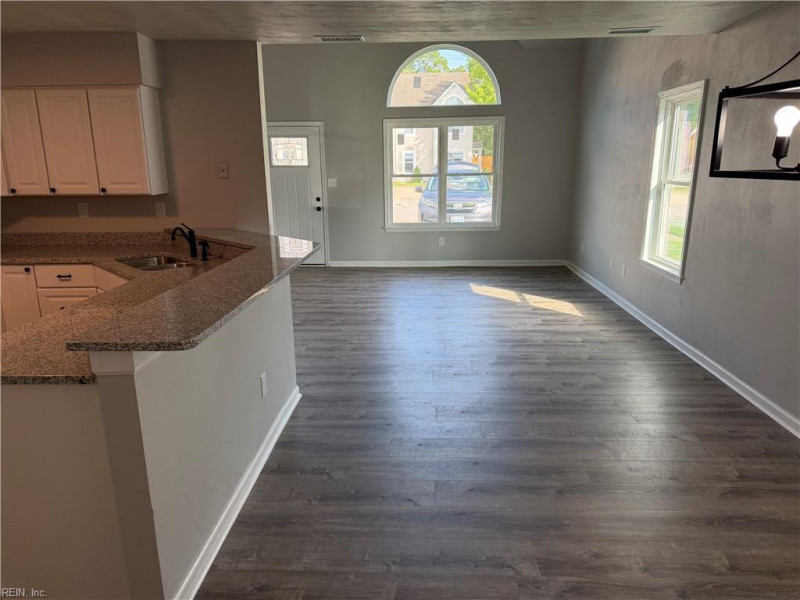 Photo 9 of 27 residential for sale in Virginia Beach virginia