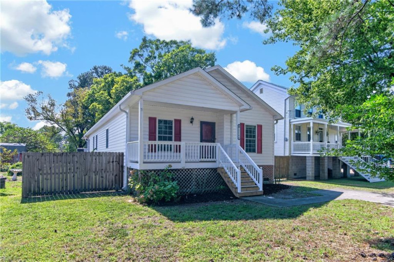 Photo 1 of 40 residential for sale in Poquoson virginia