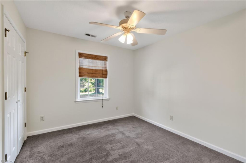 Photo 20 of 40 residential for sale in Poquoson virginia