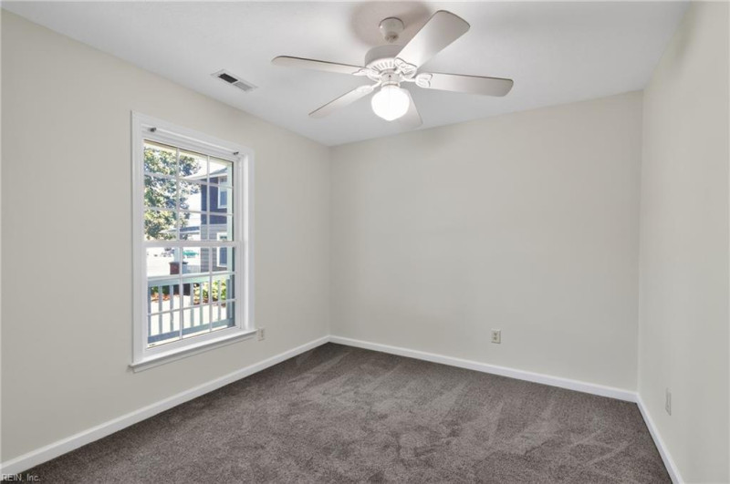 Photo 22 of 40 residential for sale in Poquoson virginia