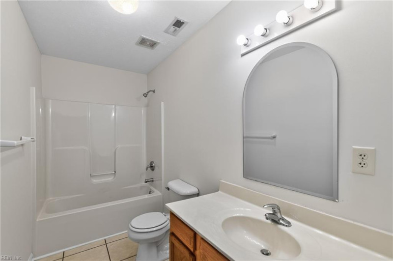 Photo 23 of 40 residential for sale in Poquoson virginia