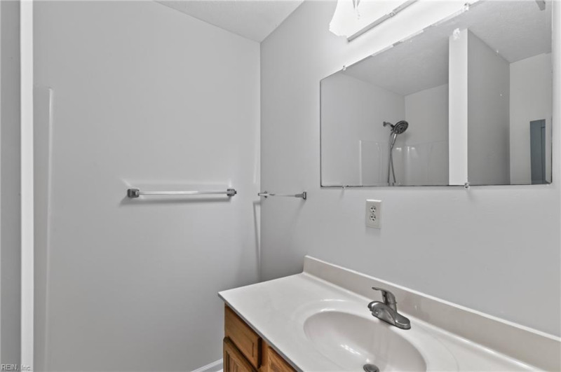 Photo 29 of 40 residential for sale in Poquoson virginia
