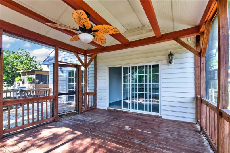 Photo 32 of 40 residential for sale in Poquoson virginia