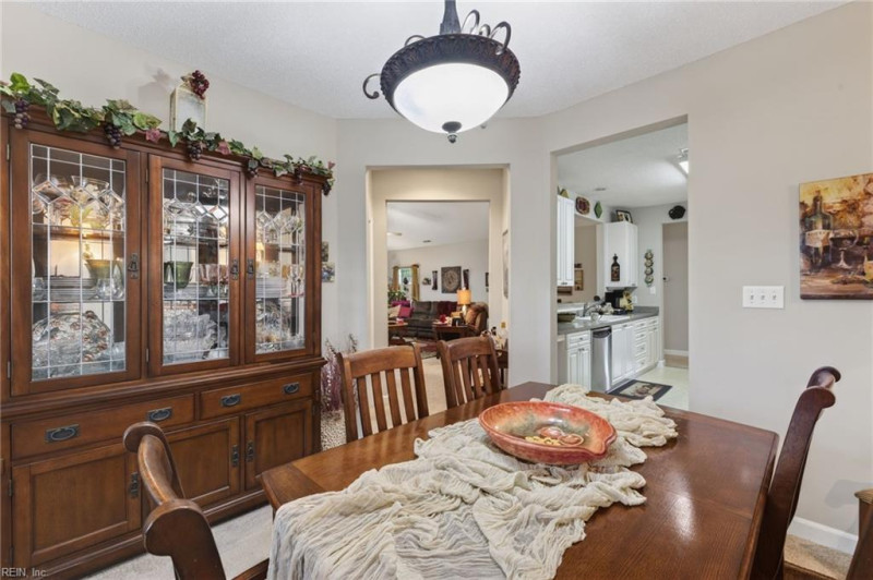 Photo 11 of 27 residential for sale in Virginia Beach virginia