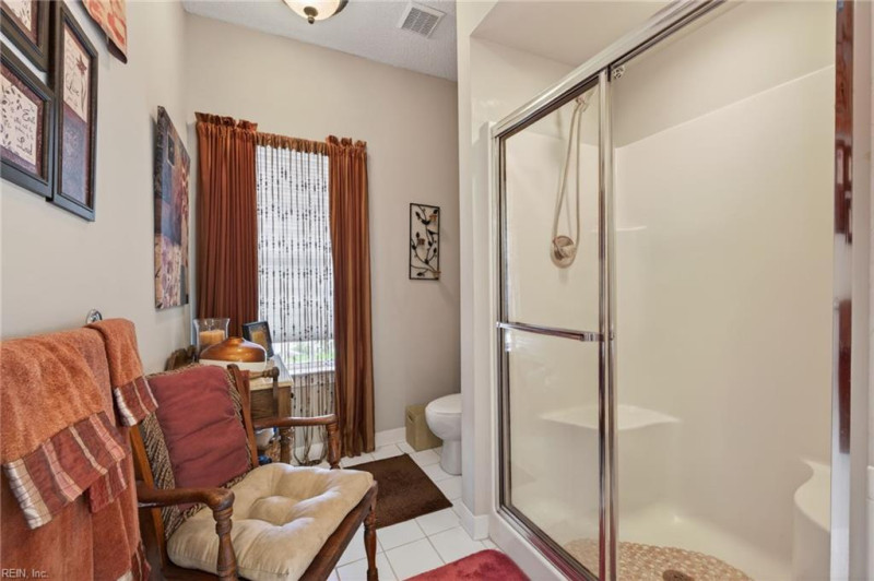 Photo 16 of 27 residential for sale in Virginia Beach virginia