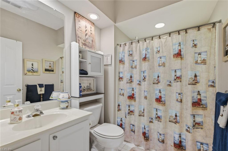 Photo 21 of 27 residential for sale in Virginia Beach virginia
