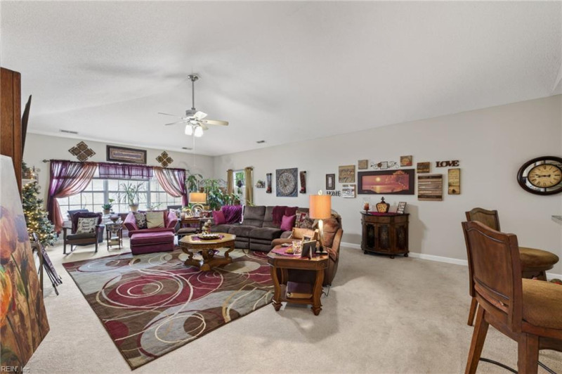 Photo 5 of 27 residential for sale in Virginia Beach virginia
