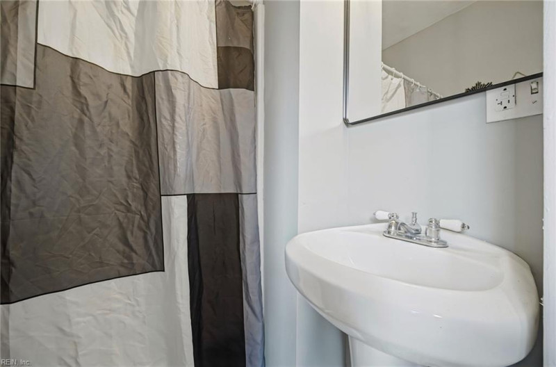 Photo 19 of 41 residential for sale in Norfolk virginia Photo 19 of 41 residential for sale in Norfolk virginia