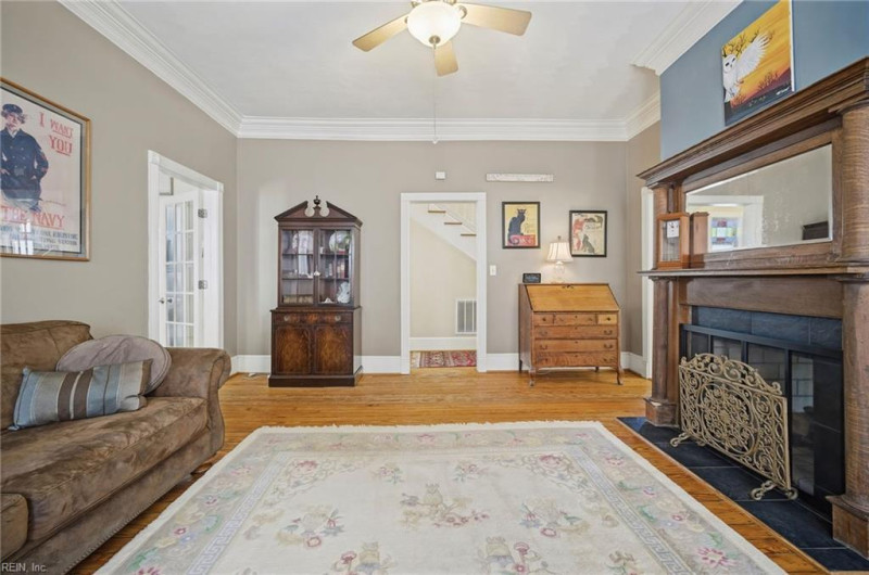 Photo 10 of 48 residential for sale in Portsmouth virginia