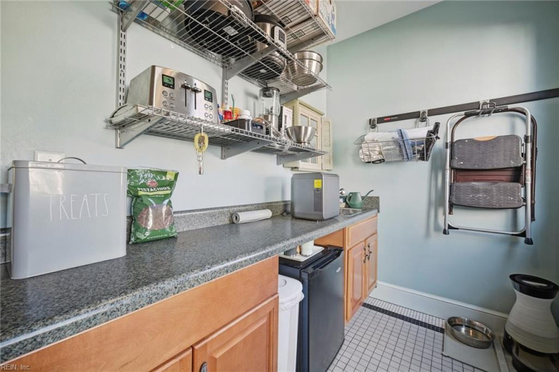 Photo 20 of 48 residential for sale in Portsmouth virginia